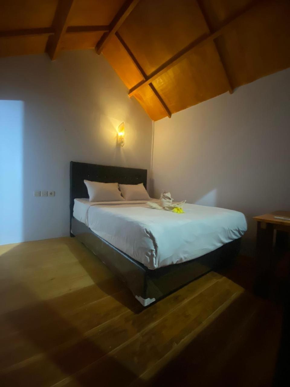Poetri Bungalow & Restaurant 세나루 외부 사진