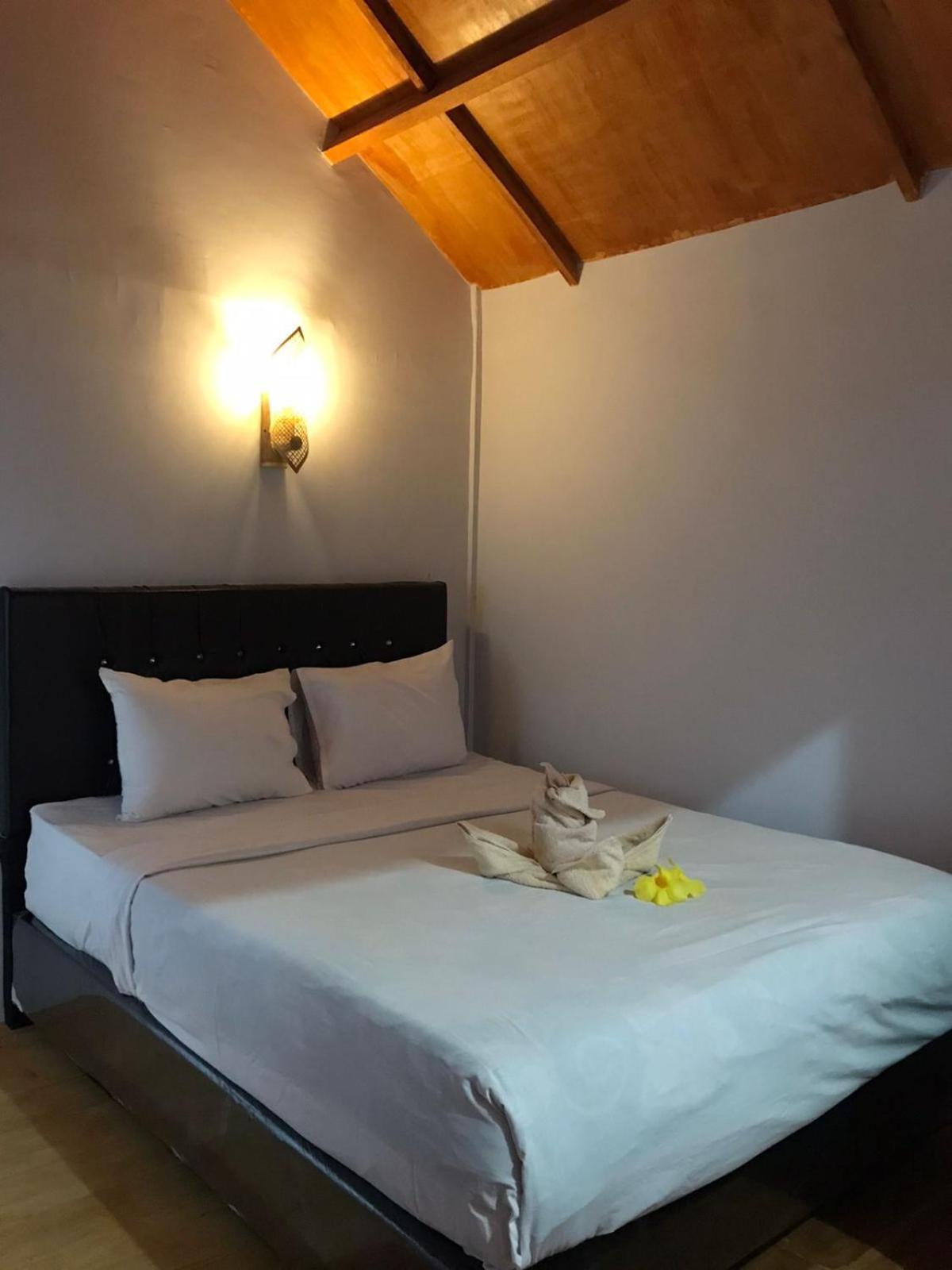 Poetri Bungalow & Restaurant 세나루 외부 사진